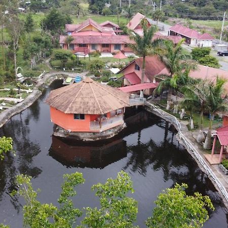Cabanas Mountain River Lake Inn Nueva California Ngoại thất bức ảnh