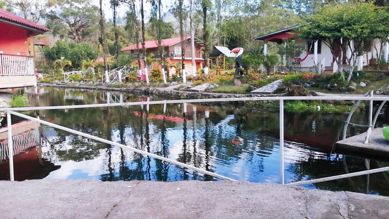 Cabanas Mountain River Lake Inn Nueva California Ngoại thất bức ảnh